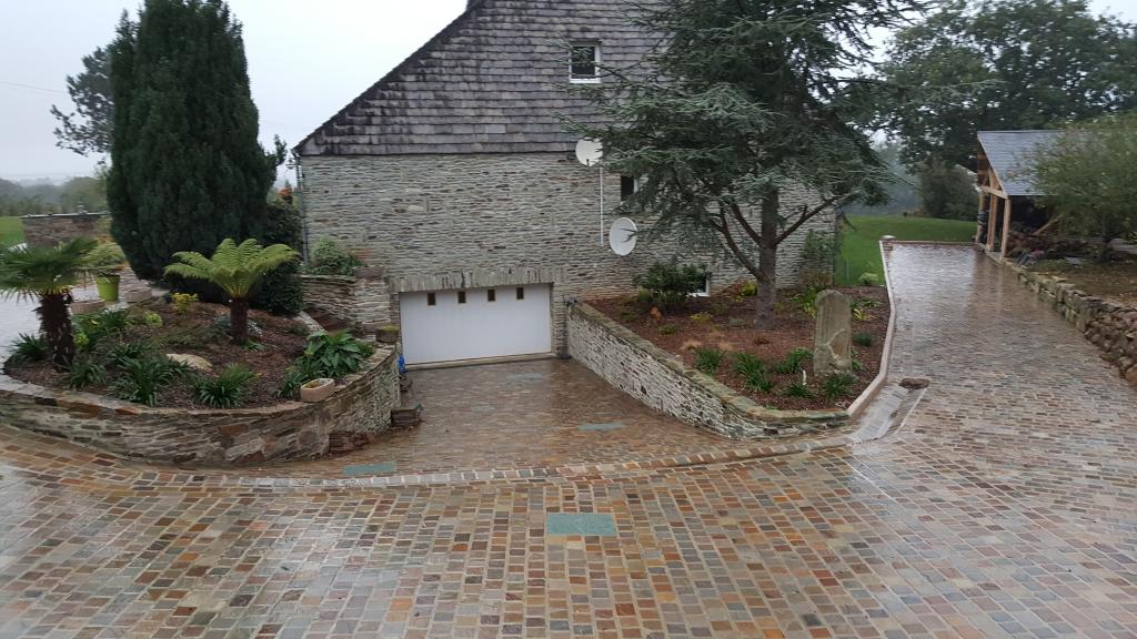 Pierre Naturelle Distribution